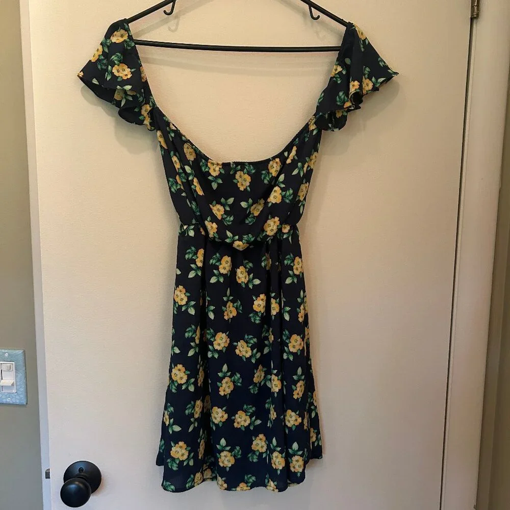 Everly mini dress, green/yellow floral on navy, sz S